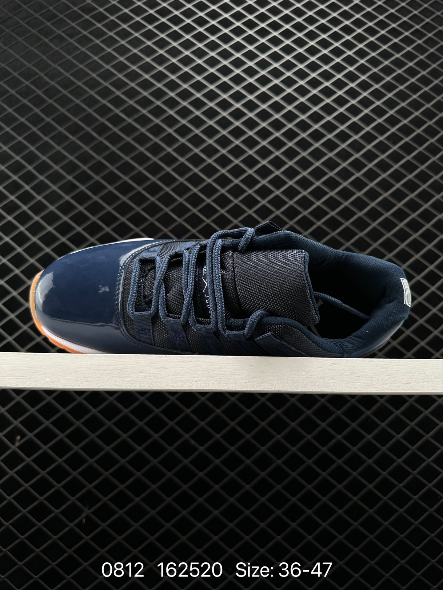 Nike Air Jordan 11 Retro Low”Concord“